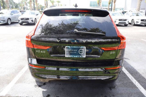 2022 Volvo XC60 B5 Momentum