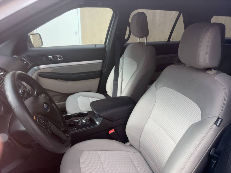 2018 Ford Explorer