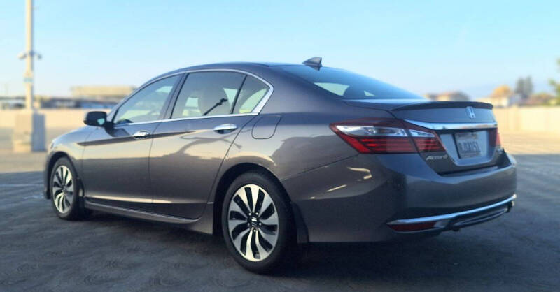 2017 Honda Accord Hybrid Touring