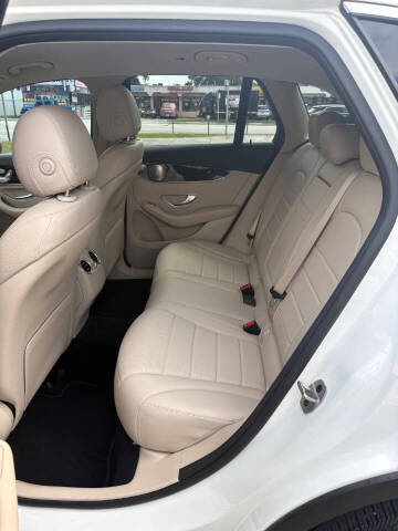 2021 Mercedes-Benz GLC GLC 300