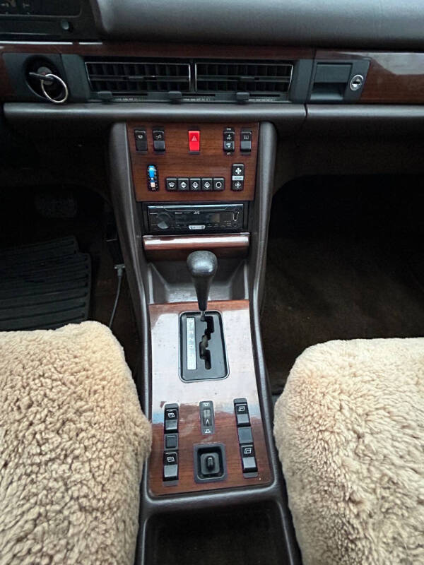 1984 Mercedes-Benz 300-Class 300 SD