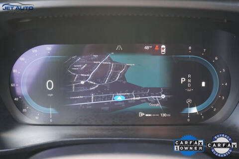 2023 Volvo XC40 B5 Ultimate Bright Theme