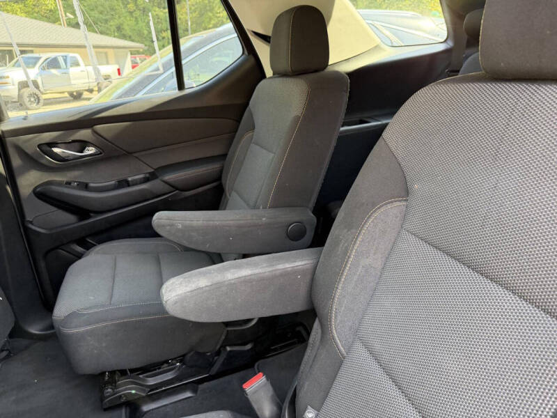 2020 Chevrolet Traverse LT Cloth