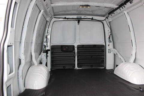 2025 Chevrolet Express 2500