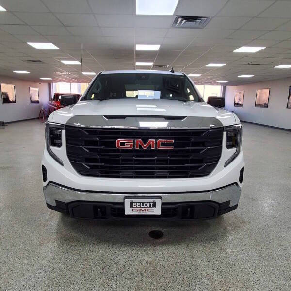 Used 2024 GMC Sierra 1500 Pro with VIN 1GTPUAEK5RZ210976 for sale in Concordia, KS