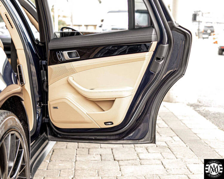 2018 Porsche Panamera