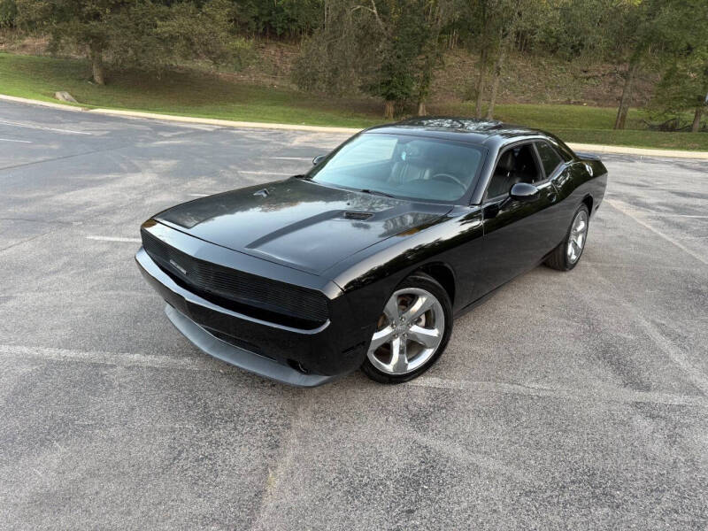 2014 Dodge Challenger SXT's photo