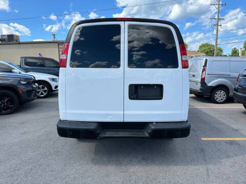 2019 Chevrolet Express 2500