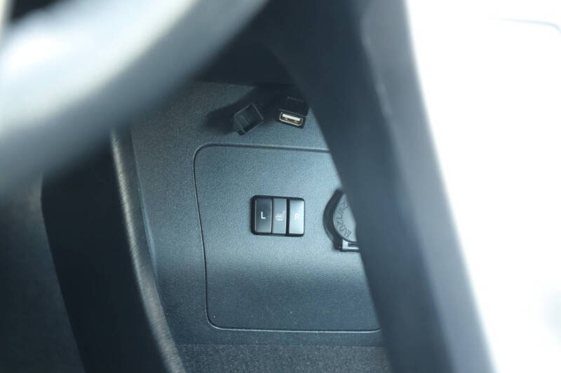 2014 Toyota Prius Four