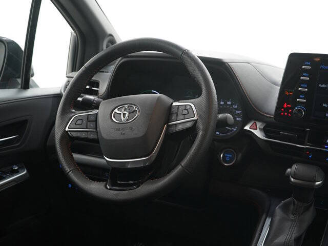 2022 Toyota Sienna XSE 7-Passenger