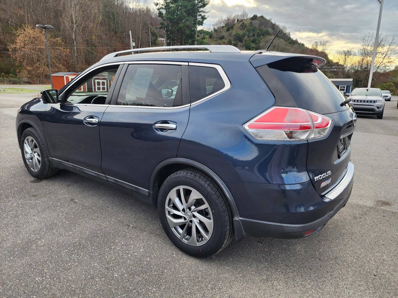 2015 Nissan Rogue for sale at Auto Energy in Lebanon, VA