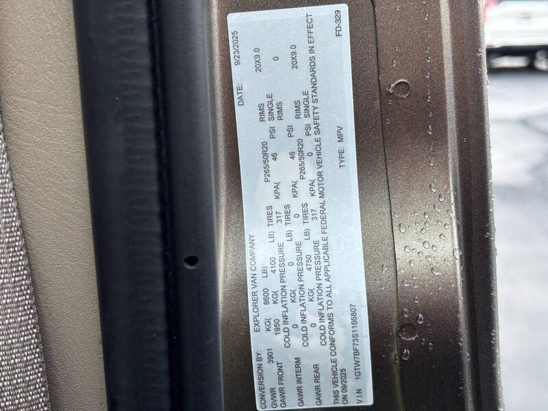 2025 GMC Savana 2500