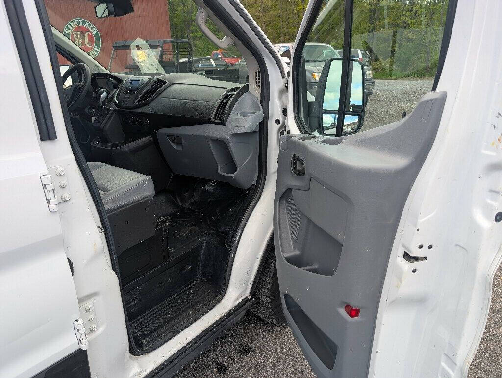 2019 Ford Transit 16