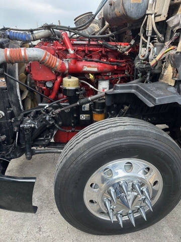 2014 Peterbilt 587