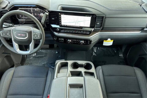 2026 GMC Sierra 1500 Elevation Standard