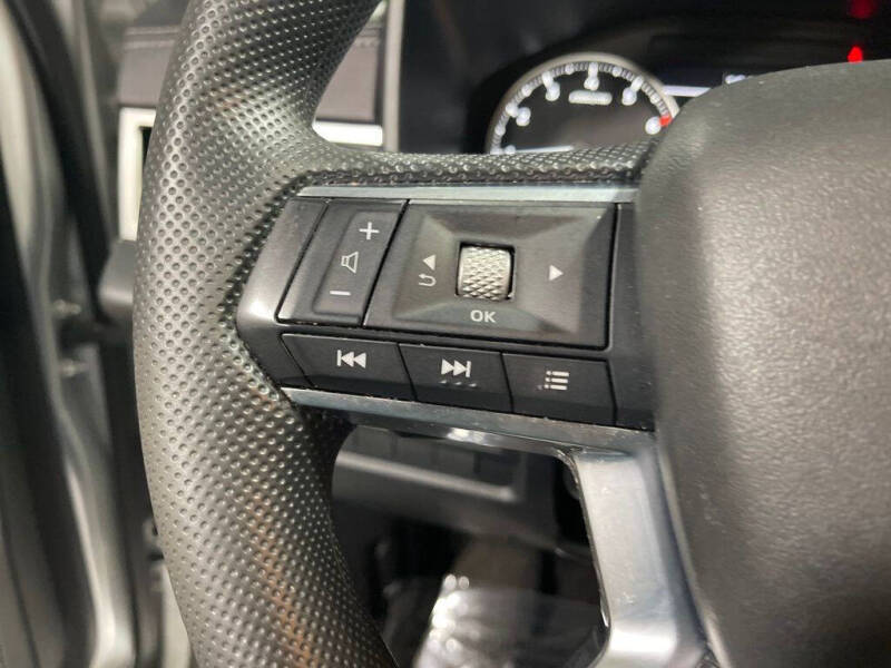 2024 Mitsubishi Outlander ES