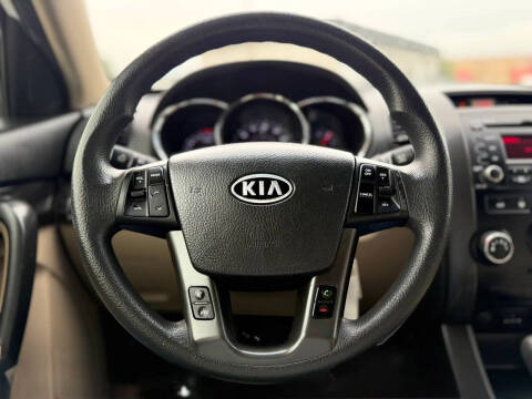 2013 Kia Sorento LX
