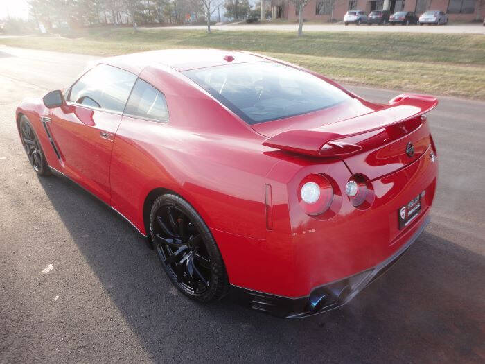 2013 Nissan GT-R Premium