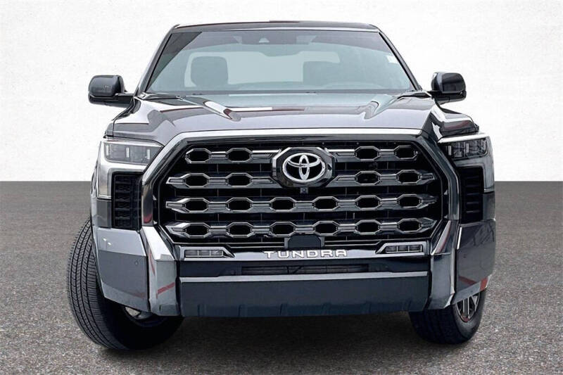2023 Toyota Tundra Platinum HV