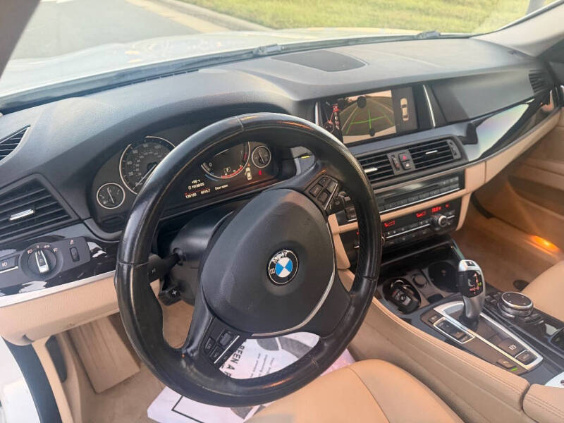 2015 BMW 5 Series 528i