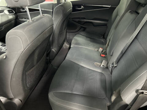 2019 Kia Sorento LX V6