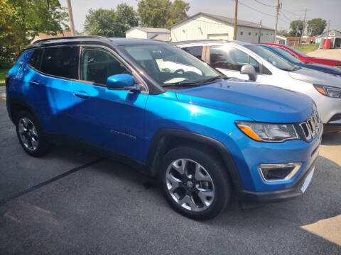 2020 Jeep Compass for sale at Dave's Car Corner in Hartford City IN