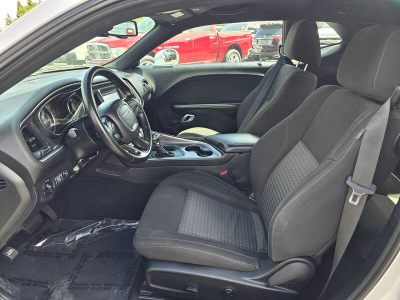 2020 Dodge Challenger SXT