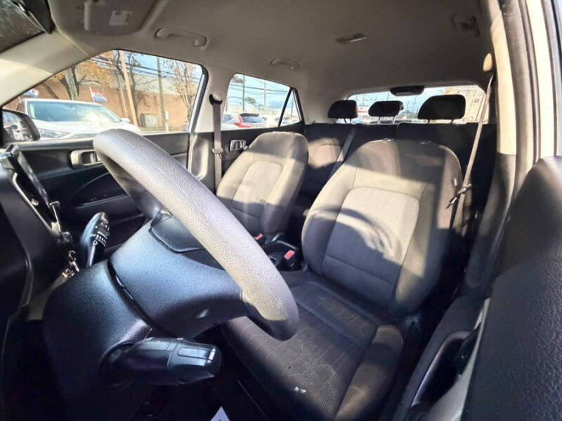 2022 Hyundai Venue SE