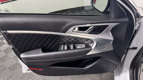 2020 Genesis G70