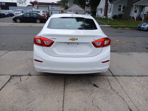 2017 Chevrolet Cruze LT Auto