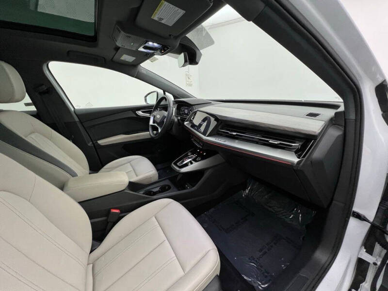 2023 Audi Q4 e-tron quattro Premium Plus 50