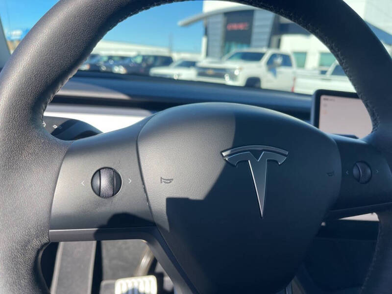 2023 Tesla Model Y Performance