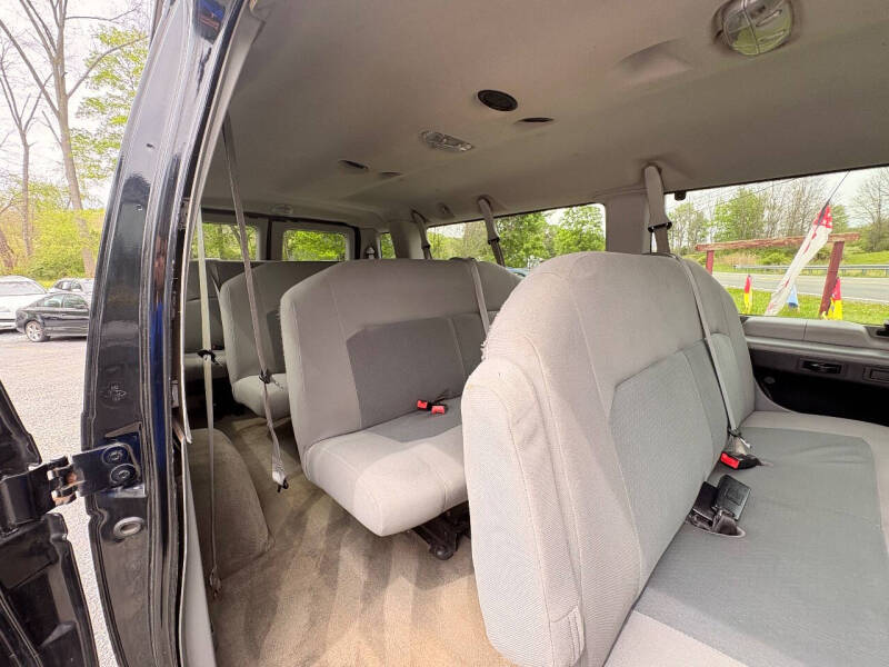 2014 Ford E-Series E-350 SD XLT
