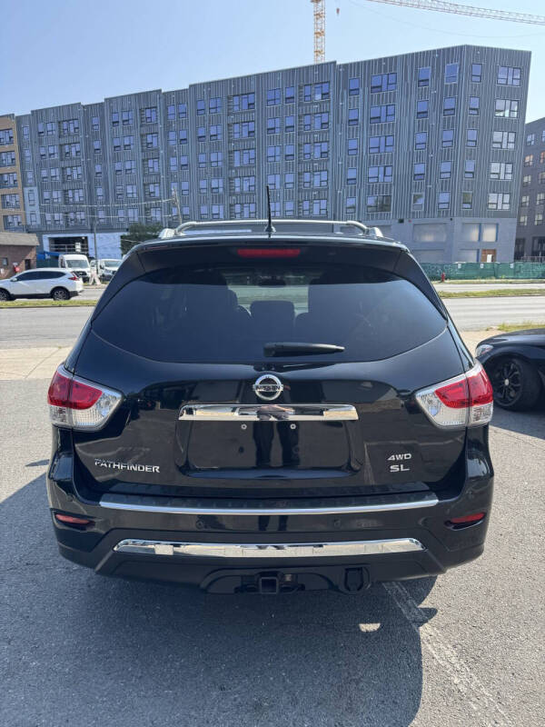 2016 Nissan Pathfinder SL