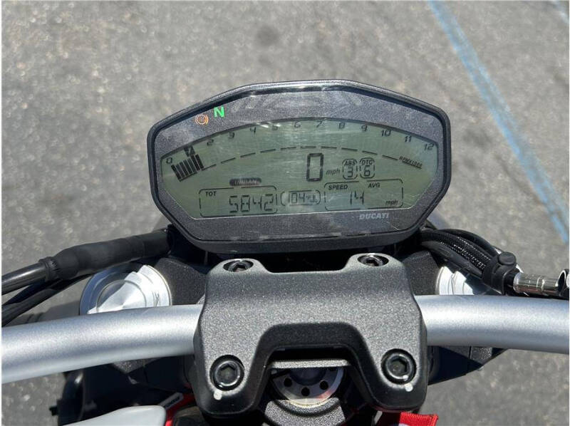 2016 Ducati Monster