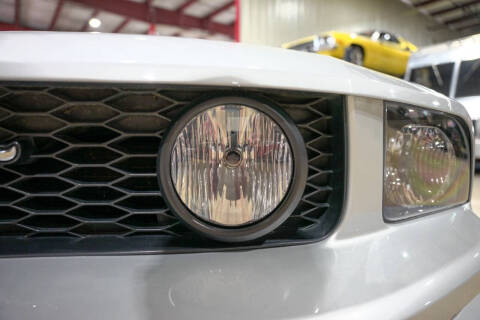 2005 Ford Mustang GT Premium