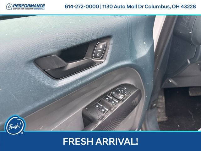 2023 Ford Maverick XL