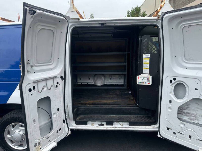 2013 Ford E-Series E-250