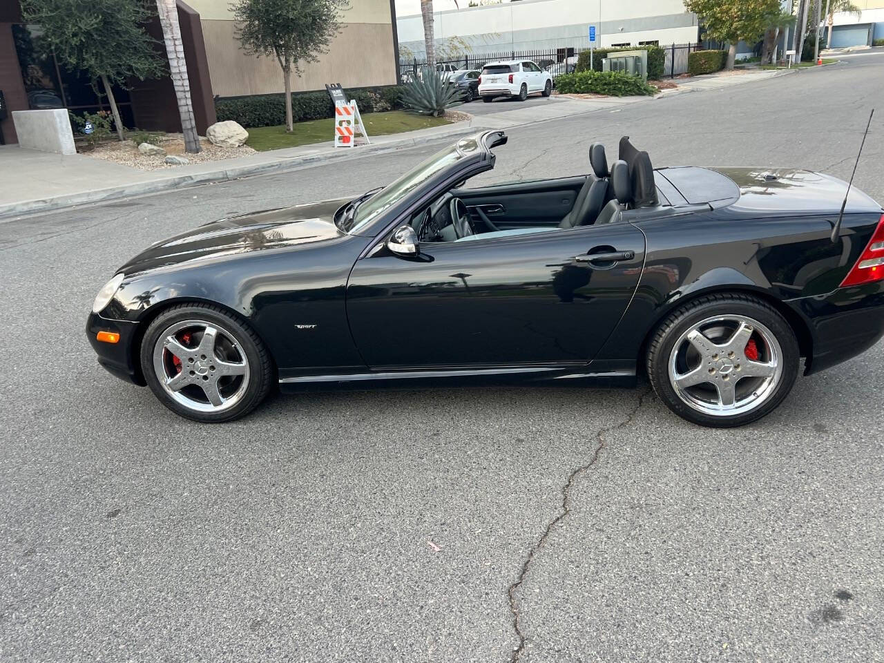 2001 Mercedes-Benz SLK for sale at ZRV AUTO INC in Brea, CA