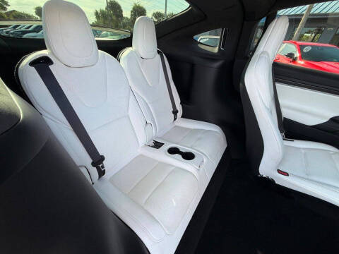 2022 Tesla Model X Plaid