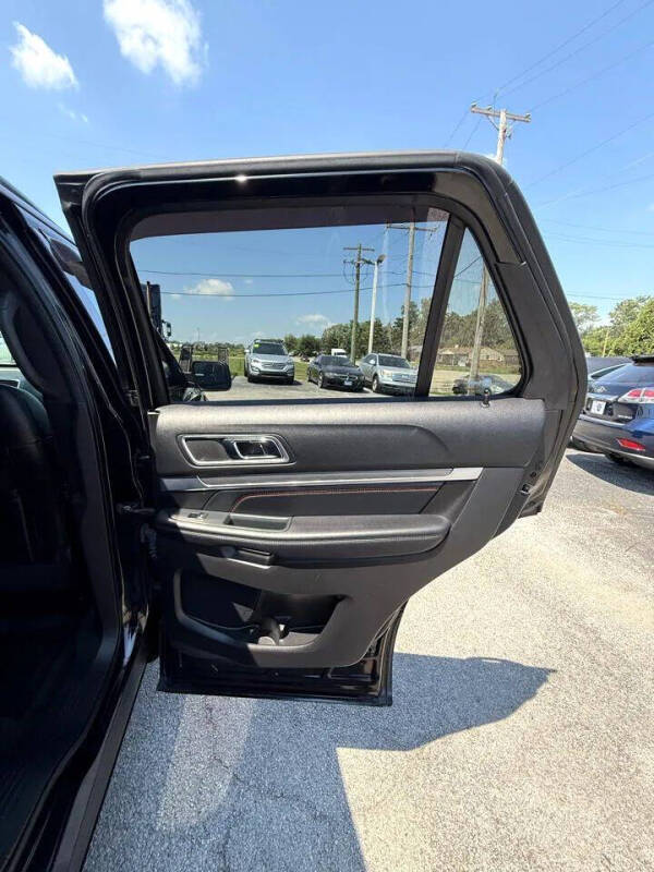 2017 Ford Explorer Sport