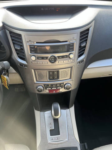 2011 Subaru Outback 2.5i Premium