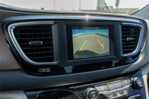 2020 Chrysler Voyager LXi