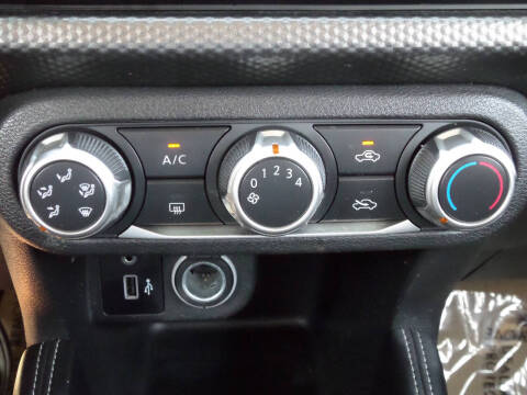 2019 Nissan Kicks S