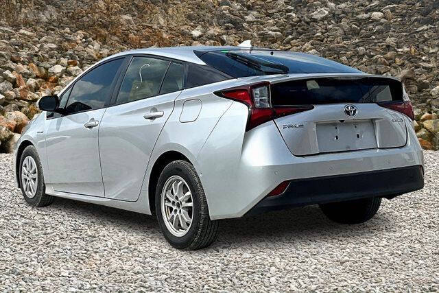 2019 Toyota Prius L Eco
