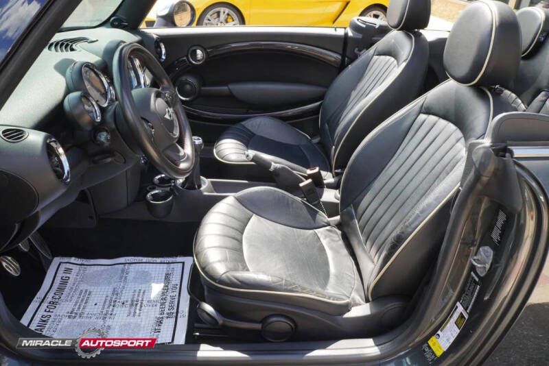 2011 MINI Cooper John Cooper Works