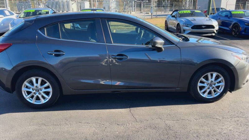 2016 Mazda MAZDA3 i Touring