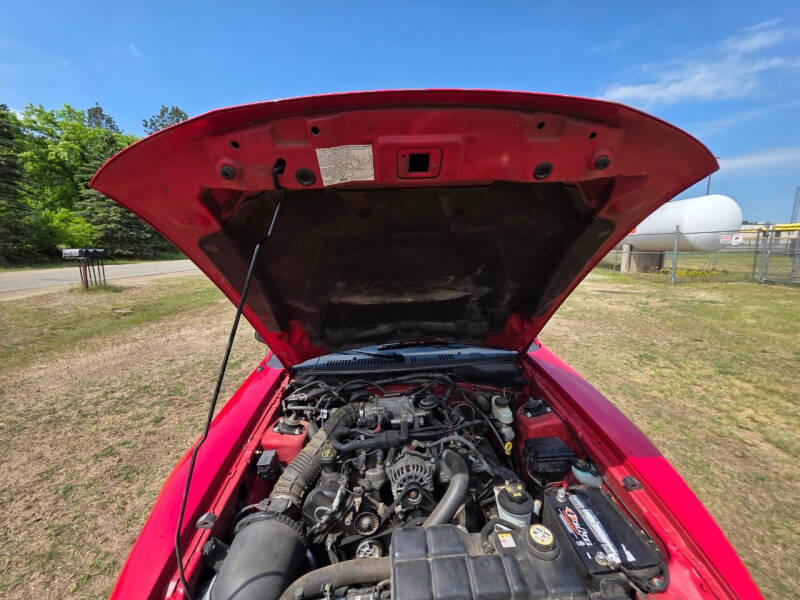 2004 Ford Mustang GT Deluxe
