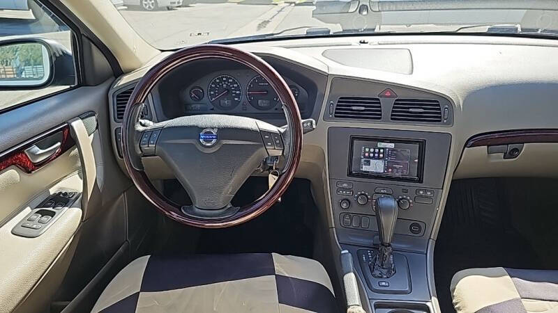 2003 Volvo V70 2.4T