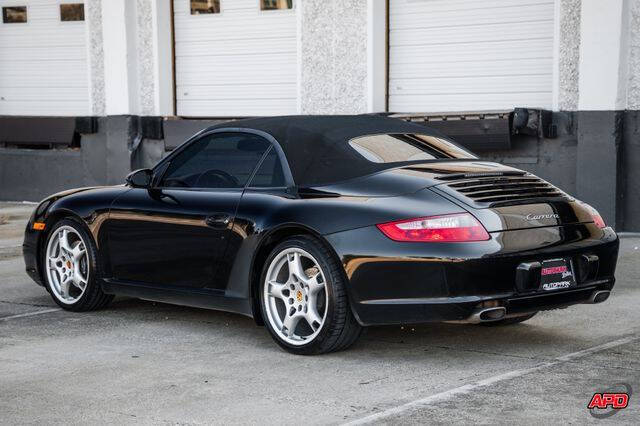 2005 Porsche 911 Carrera